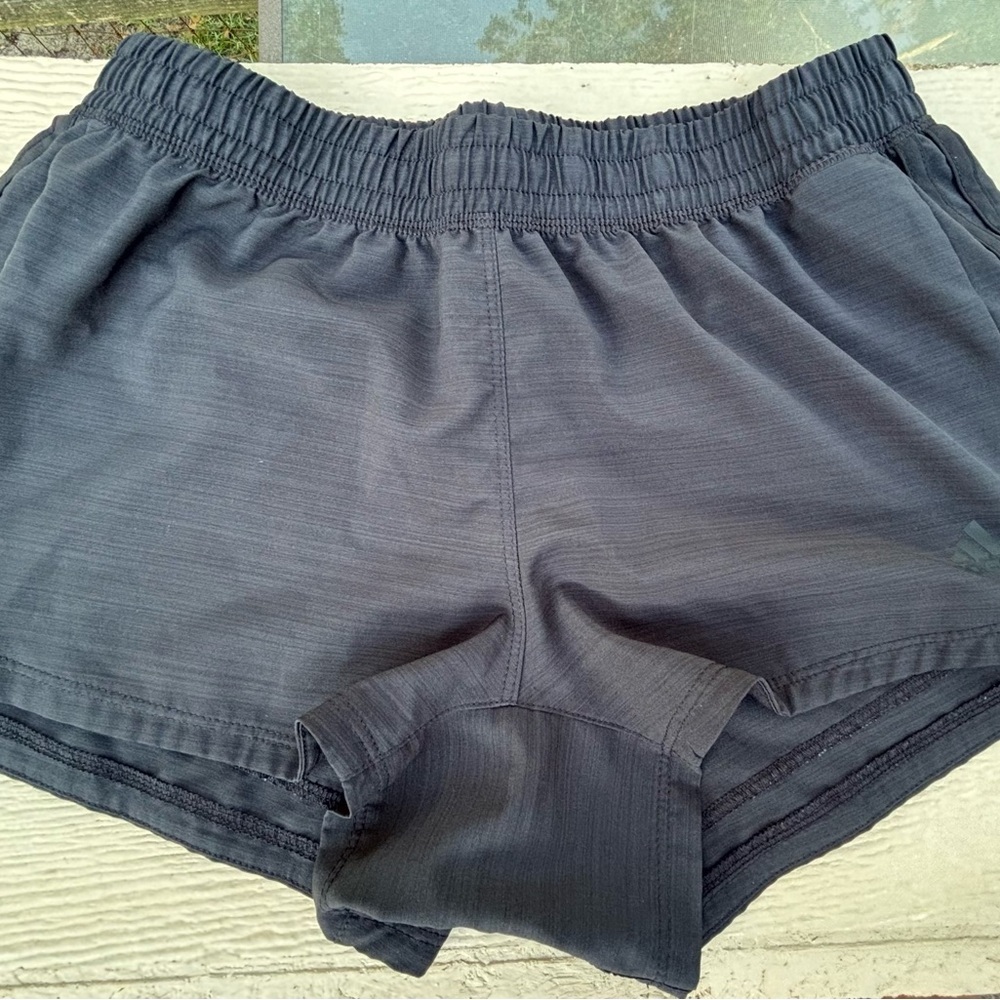 adidas Black Athletic Shorts Lightweight Moisture-Wicking Design AEROREADY